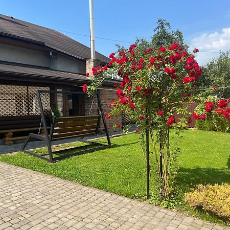 Артемів Двір Villa Szlavszke Kültér fotó